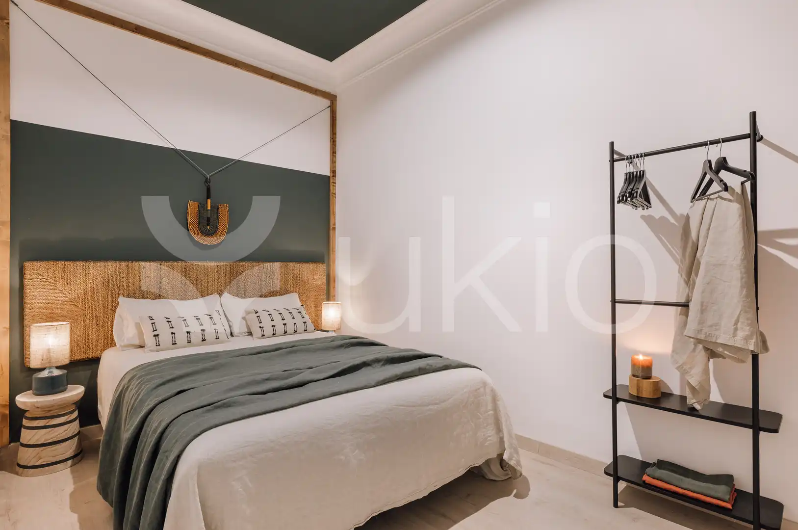 Habitación de Apartamento de alquiler en Barcelona con Aire acondicionado, Calefacción y Amueblado