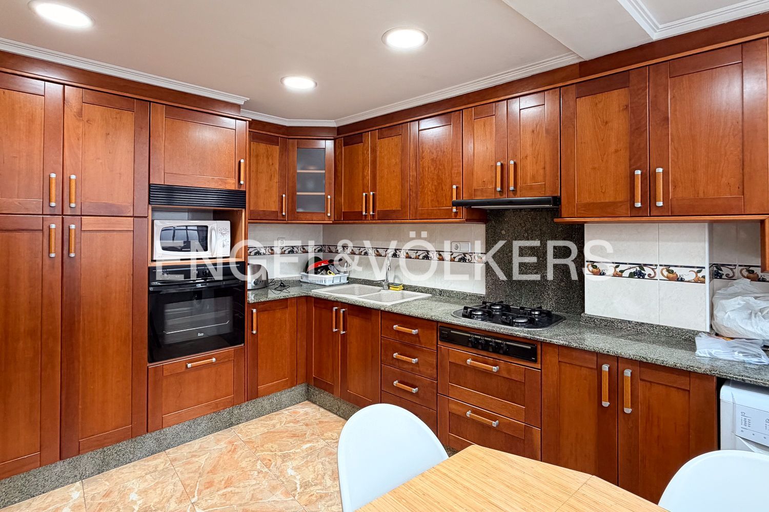 Kitchen of Apartment to rent in  Valencia Capital  with Air Conditioner, Heating and Furnished