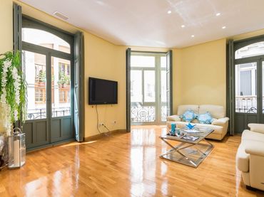 Appartamento con balcone in vendita a Calle GONZALEZ ADALID