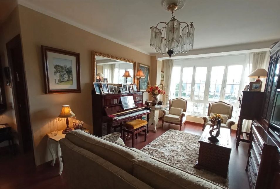 Living room of Flat for sale in Castropol  with Heating, Parquet flooring and Furnished