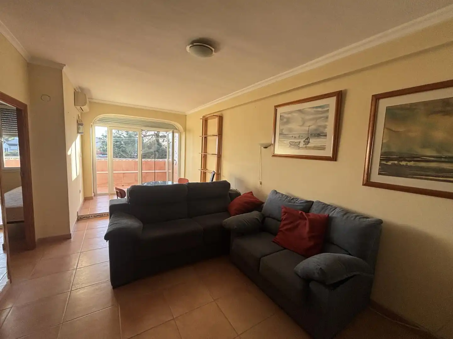 Sala de estar de Piso en venta en El Portil con Terraza y Piscina