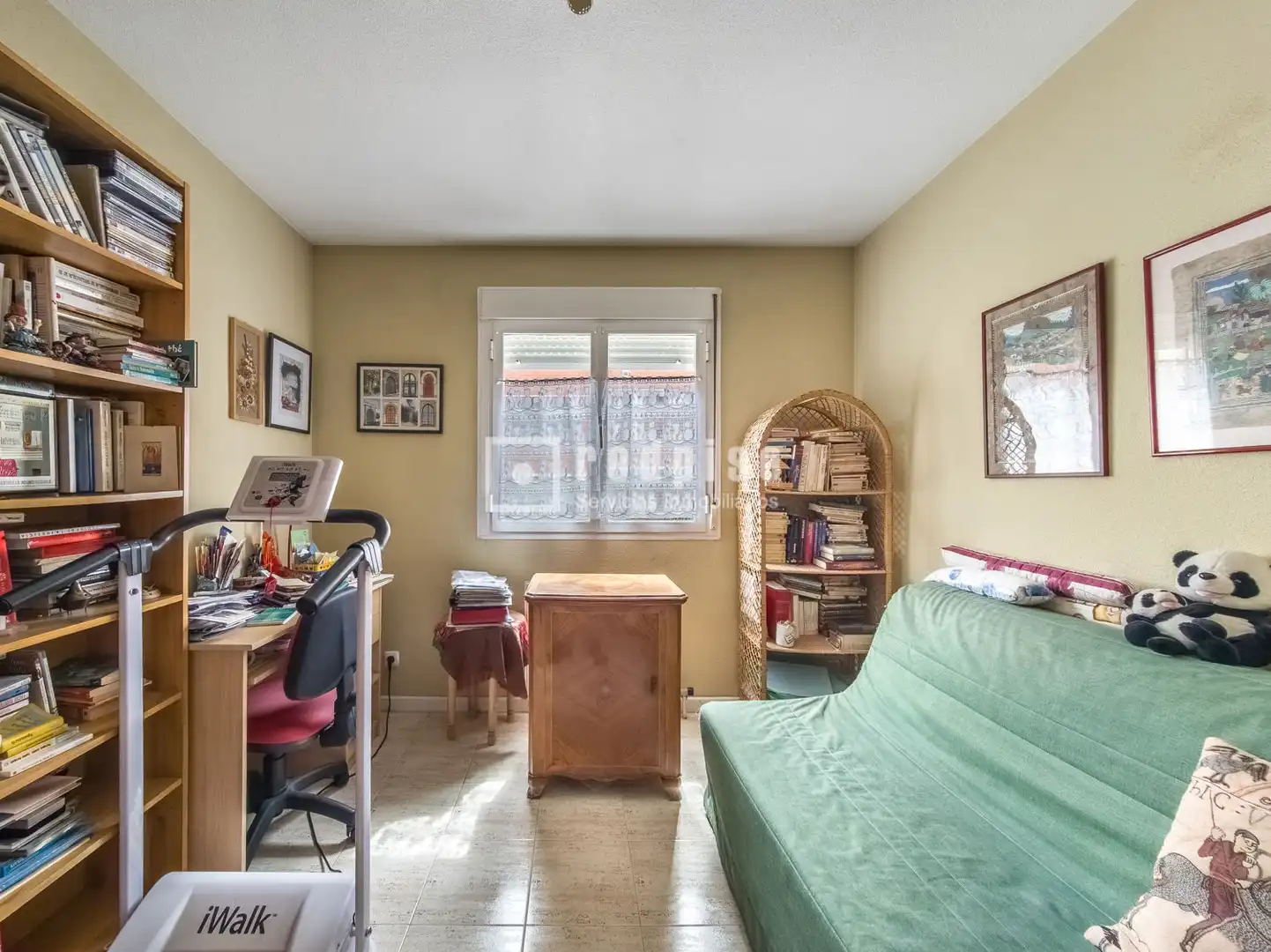 Bedroom of Flat for sale in Madrid  with Air Conditioner, Heating and Private garden