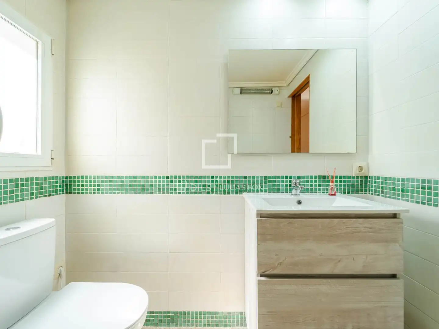 Baño de Piso en venta en Valencia con Calefacción, Parquet y Amueblado