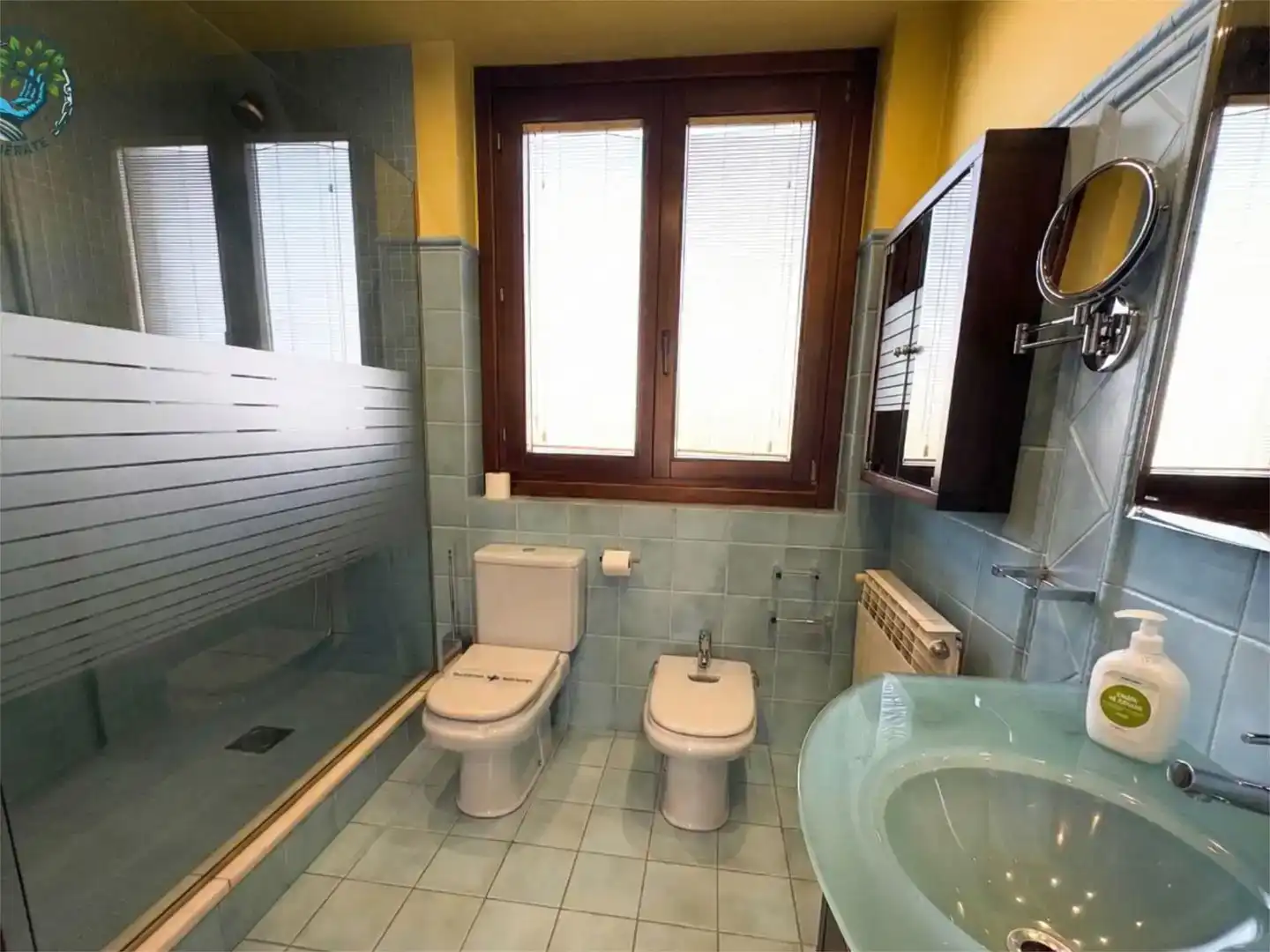 Bany de Casa o xalet en venda en Covaleda amb Jardí privat, Parquet i Moblat