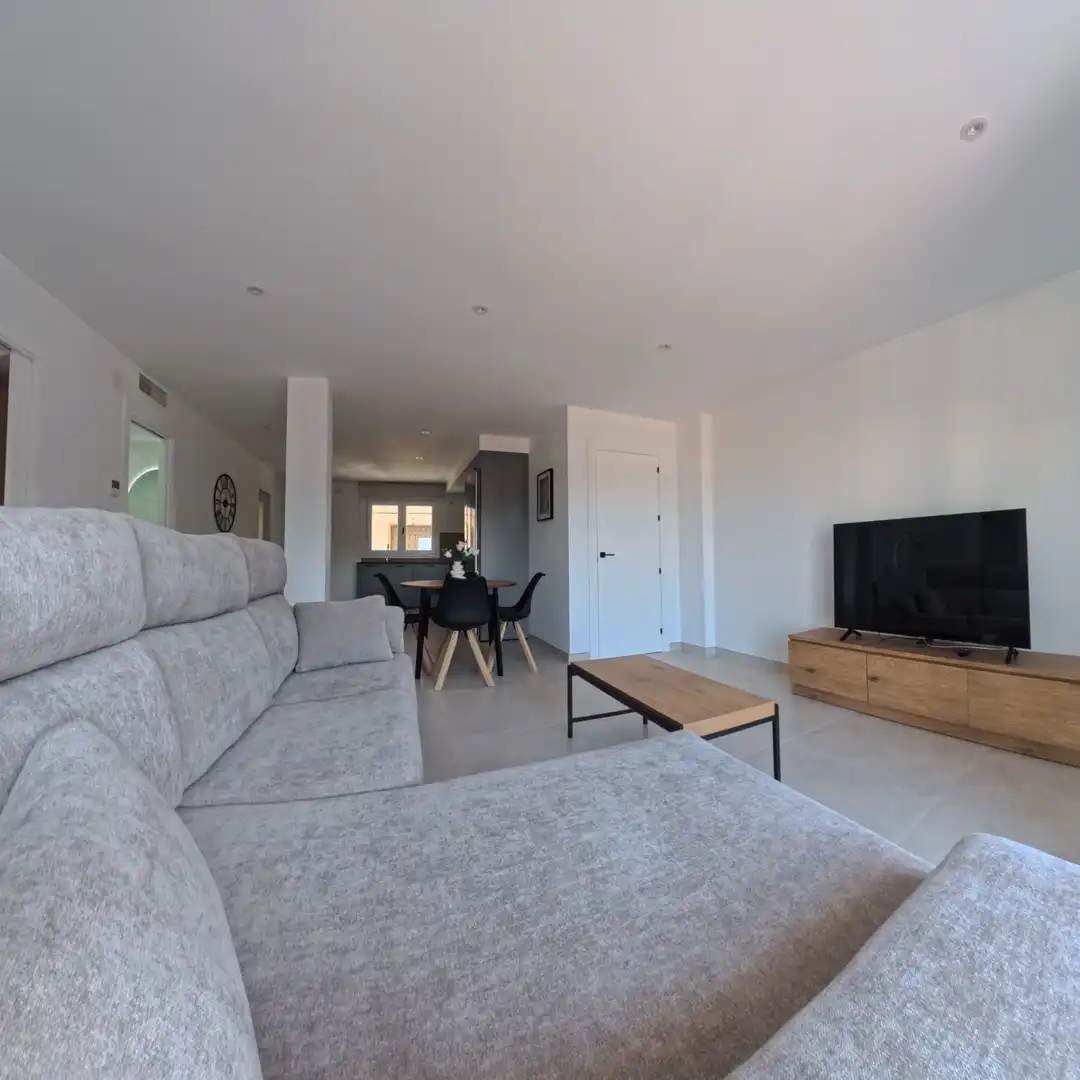 Sala d'estar de Apartament de lloguer en Algarrobo amb Aire condicionat, Calefacció i Moblat