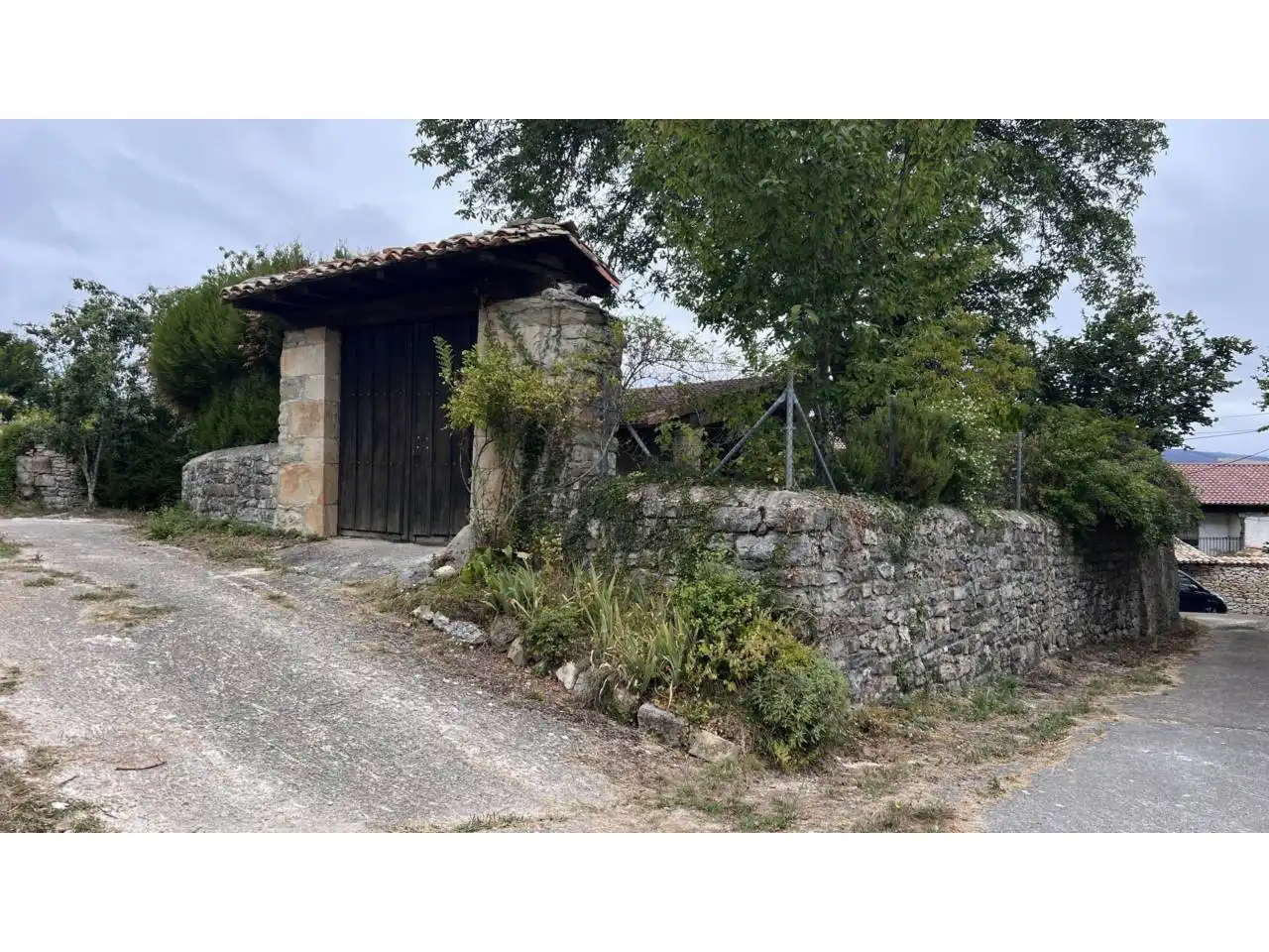 Exterior view of Detached homes for sale in Merindad de Sotoscueva  with Private garden, Terrace and Furnished