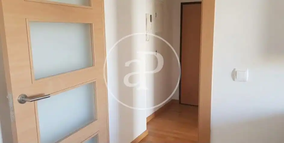 Piso de alquiler en Valencia con Aire acondicionado, Calefacción y Jardín privado