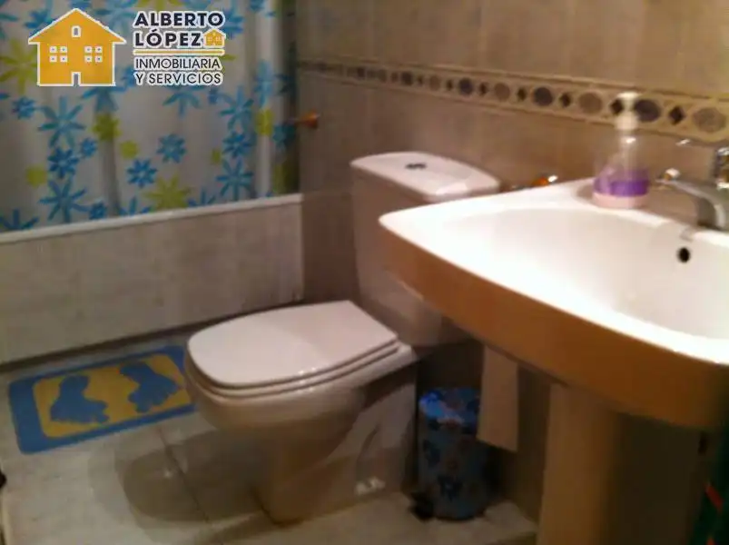 Bathroom of Flat for sale in Alicante / Alacant  with Air Conditioner, Private garden and Terrace
