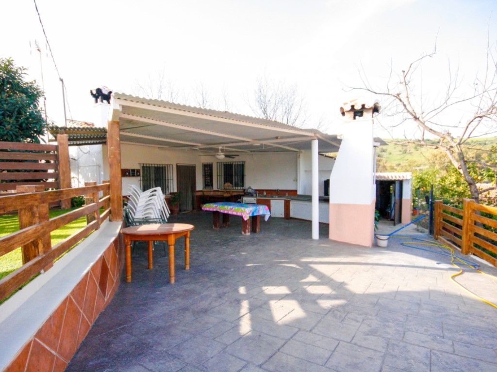 Terrace of Country homes for sale in Coín