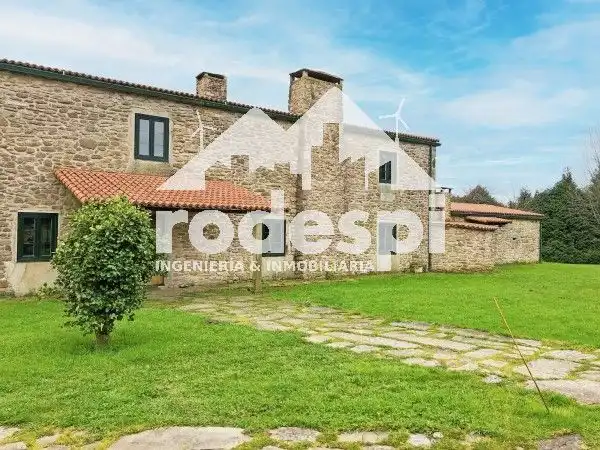 Vista exterior de Casa o xalet en venda en Curtis amb Calefacció, Traster i Piscina