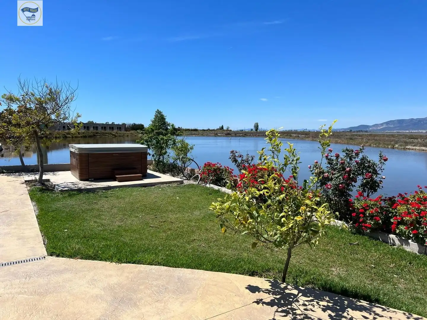 Villa zum Verkauf in Eucaliptus- Poble Nou del Delta, imagen 2