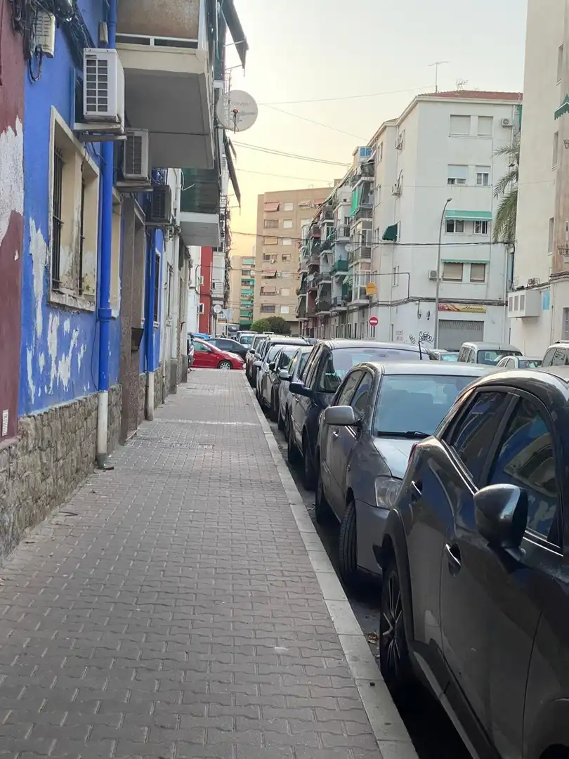 Parking of Flat for sale in Alicante / Alacant  with Air Conditioner, Heating and Furnished