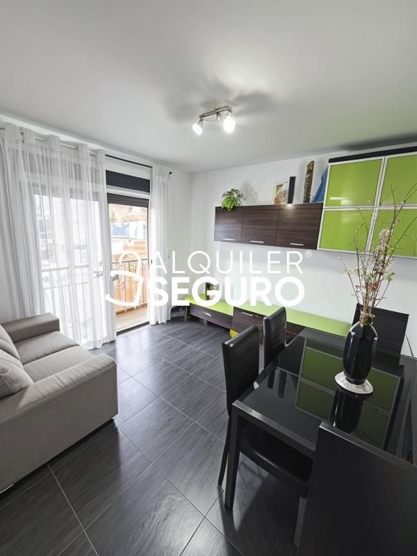 Dormitori de Pis de lloguer en Villar del Olmo amb Aire condicionat, Calefacció i Terrassa