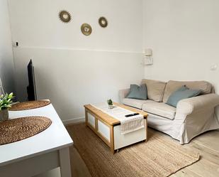 Living room of Flat to rent in  Madrid Capital  with Air Conditioner, Heating and Terrace