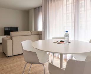 Living room of Study to share in  Valencia Capital  with Air Conditioner and Terrace