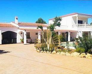 Exterior view of House or chalet for sale in Alcalá de Guadaira