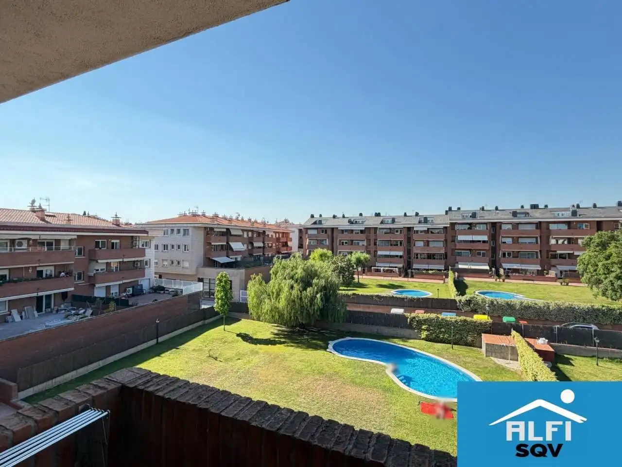 Vista exterior de Dúplex en venta en Sant Quirze del Vallès con Calefacción, Parquet y Terraza