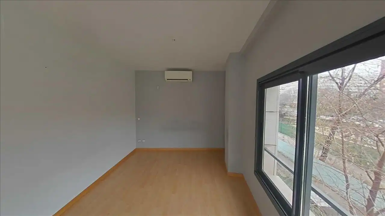 Schlafzimmer von Büro zum Verkauf in Alcorcón
