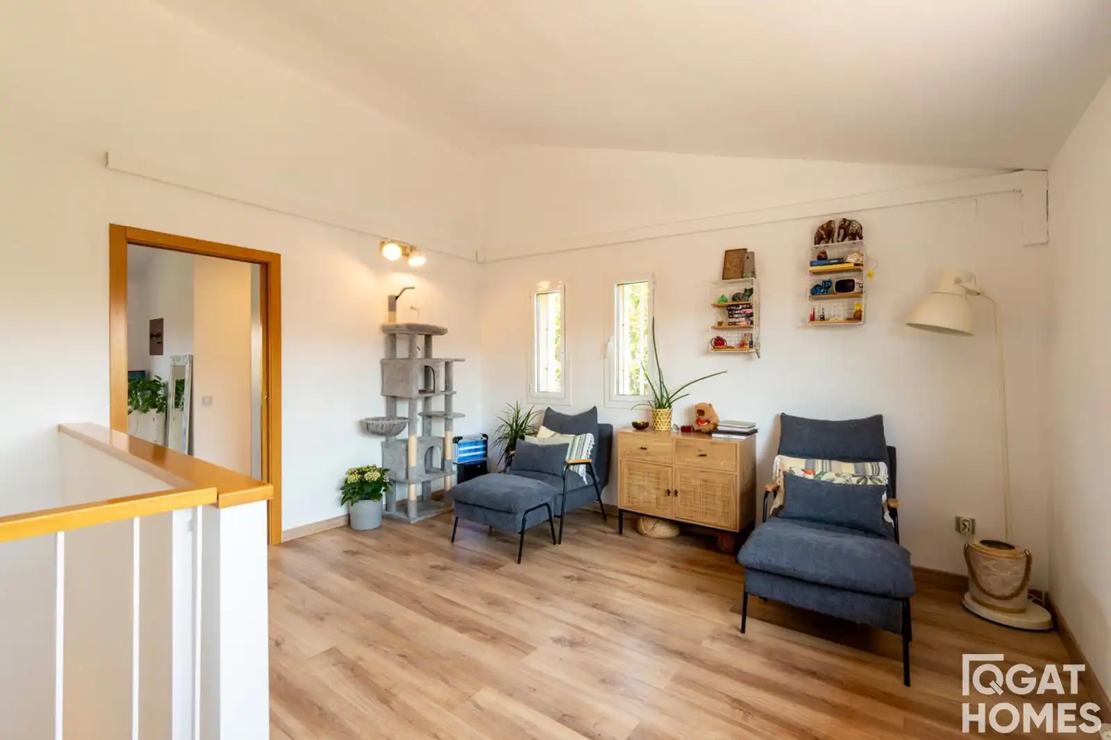 Sala de estar de Casa adosada en venta en Sant Cugat del Vallès con Aire acondicionado, Calefacción y Trastero