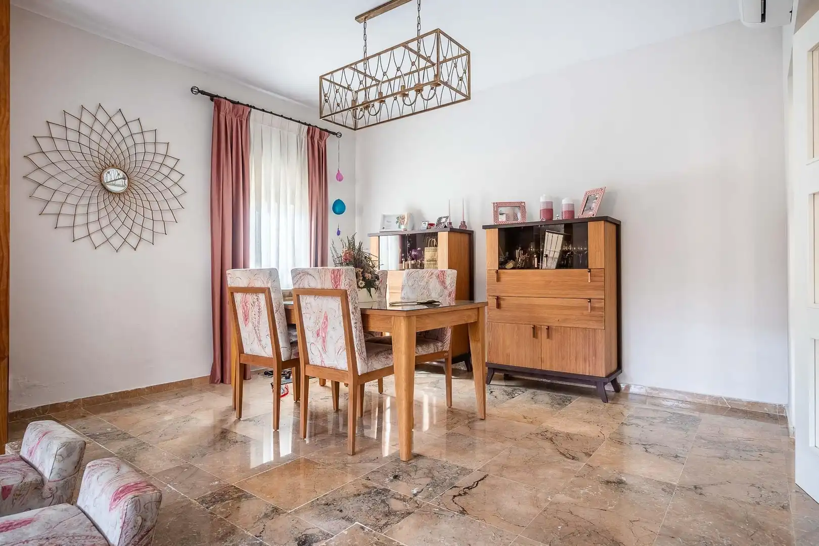 Comedor de Casa o chalet en venta en Montequinto con Aire acondicionado, Jardín privado y Terraza
