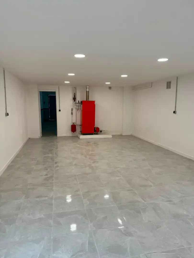 Casa adosada en venta en Torelló con Calefacción, Terraza y Balcón