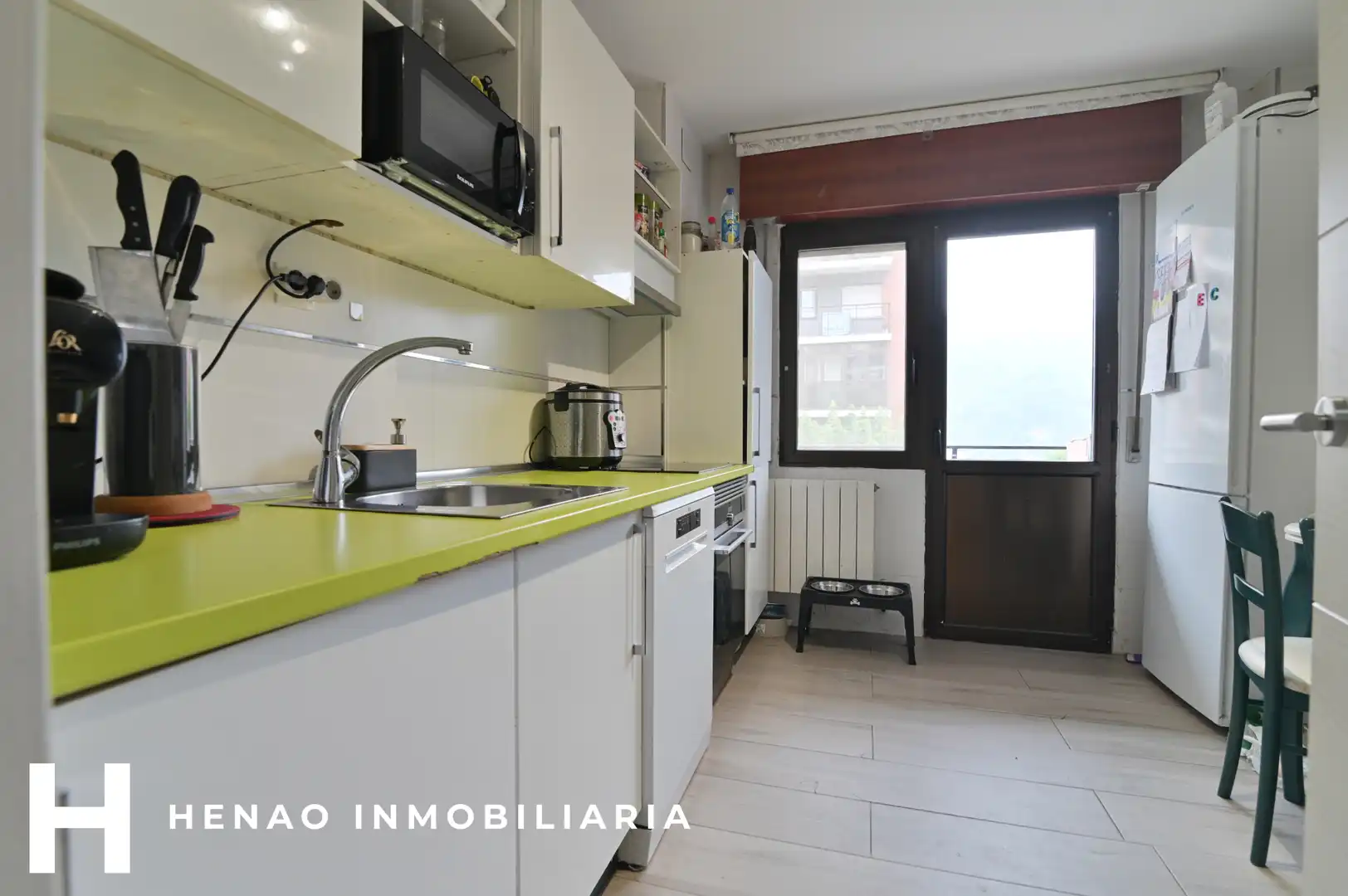 Cocina de Piso en venta en Valle de Trápaga-Trapagaran con Calefacción, Amueblado y Balcón