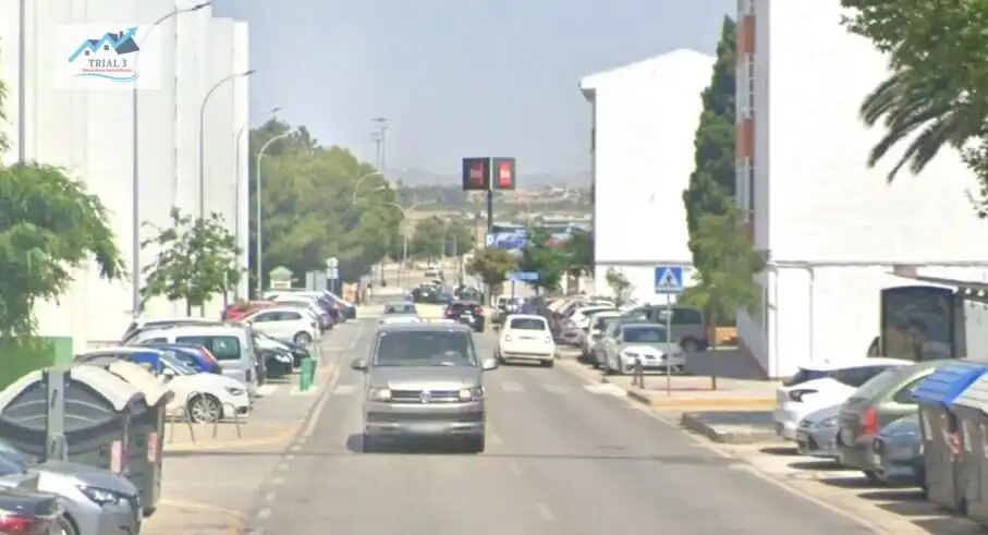 Piso en venta en Calle CAJA DE AHORROS, imagen 3