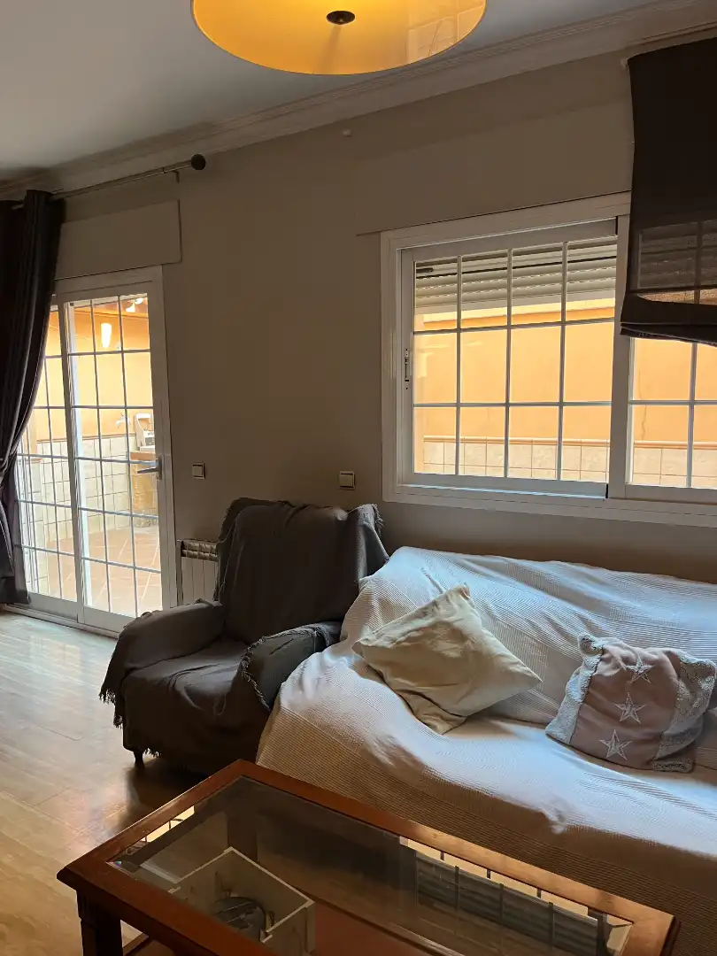 Habitación de Casa adosada en venta en Cártama con Amueblado