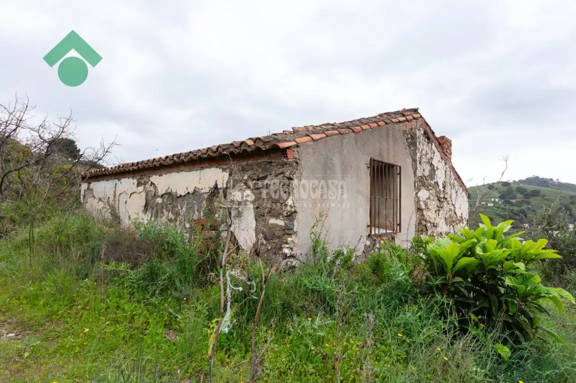 Finca rústica en venta en Frigiliana con Jardín privado