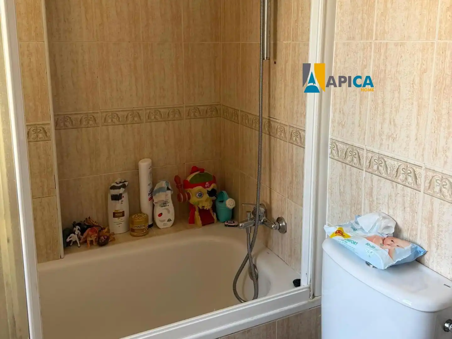 Baño de Casa adosada en venta en Chiclana de la Frontera con Terraza, Piscina y Piscina comunitaria