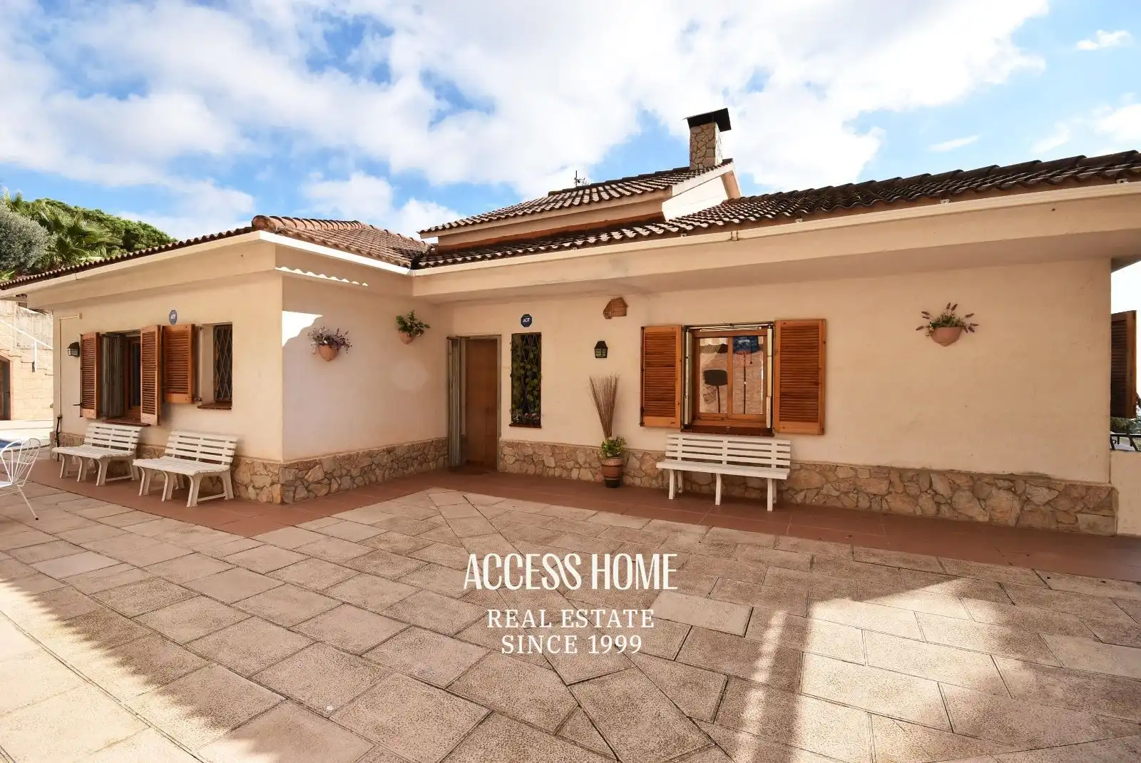 Exterior view of Houses for sale in Arenys de Munt  with Heating, Terrace and Swimming Pool