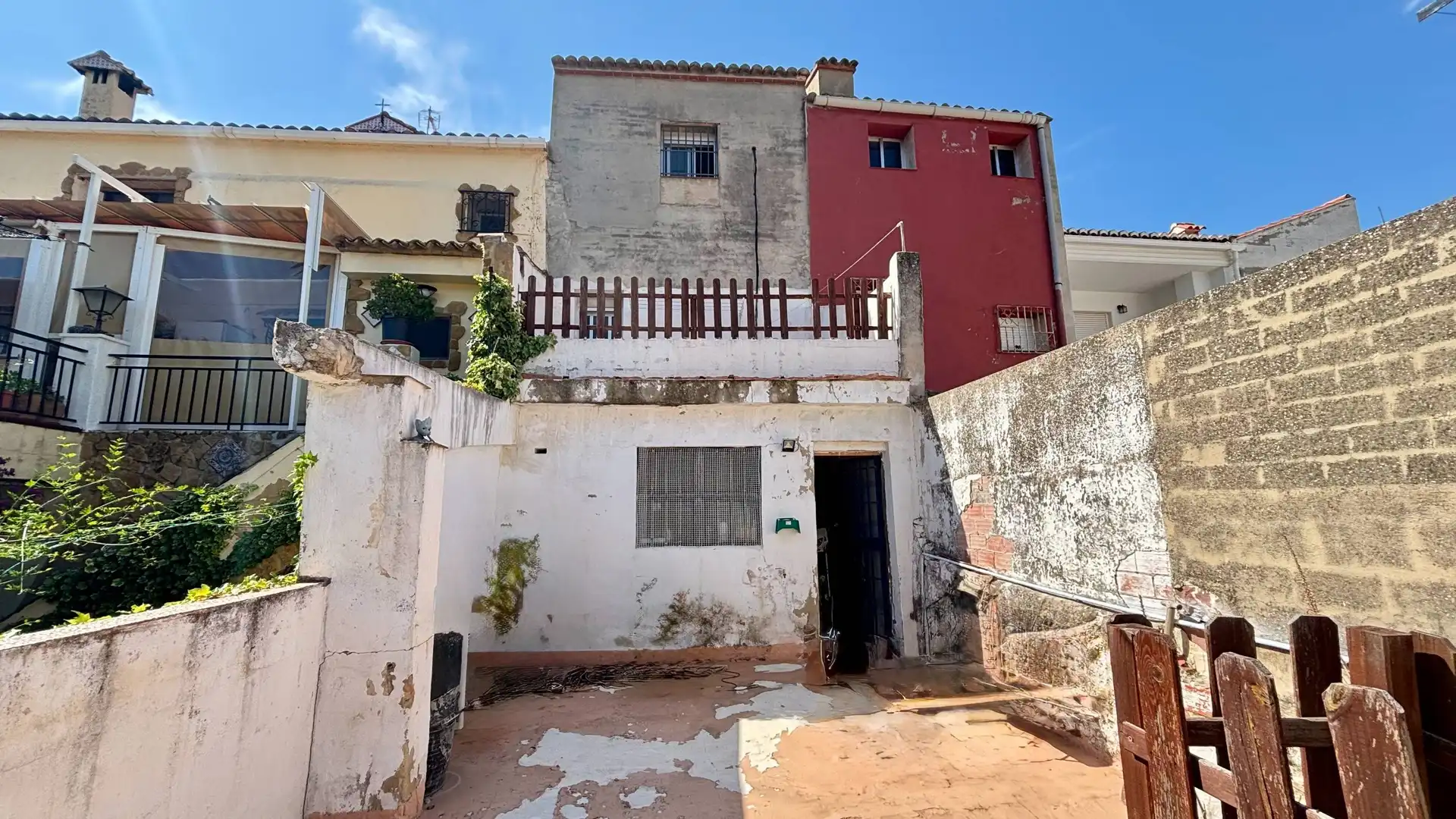 Vista exterior de Casa o chalet en venta en Marines con Terraza, Trastero y Balcón