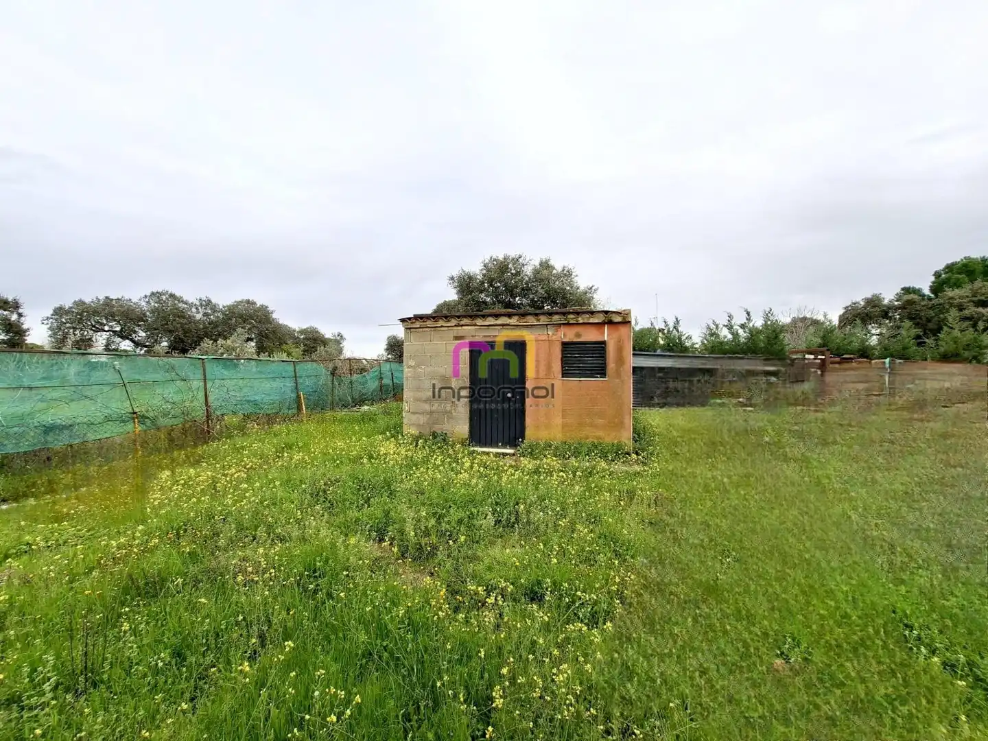 Finca rústica en venta en Badajoz con Jardín privado, Trastero y Piscina