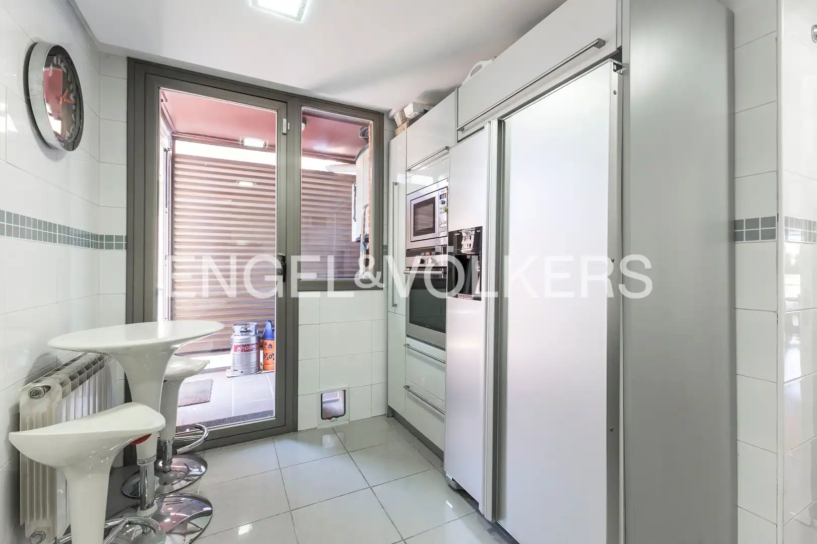 Cuina de Apartament en venda en Madrid amb Aire condicionat, Calefacció i Jardí privat