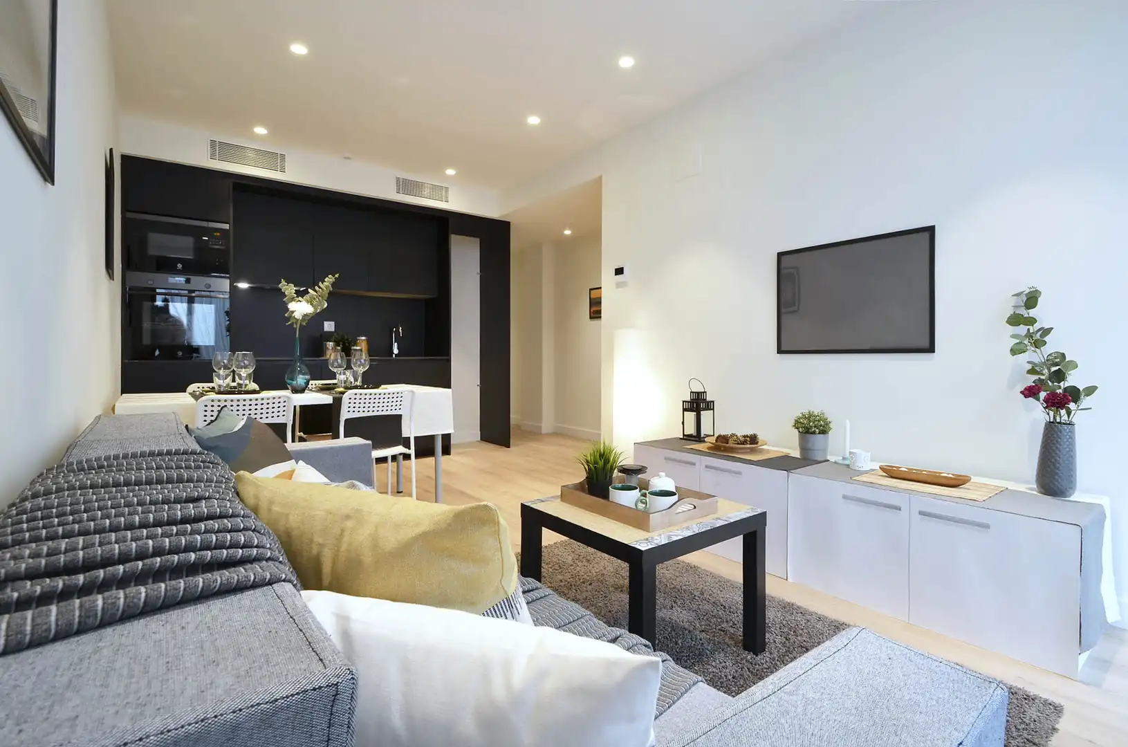 Living room of Apartments for sale in Barcelona  with Air Conditioner, Heating and Private garden