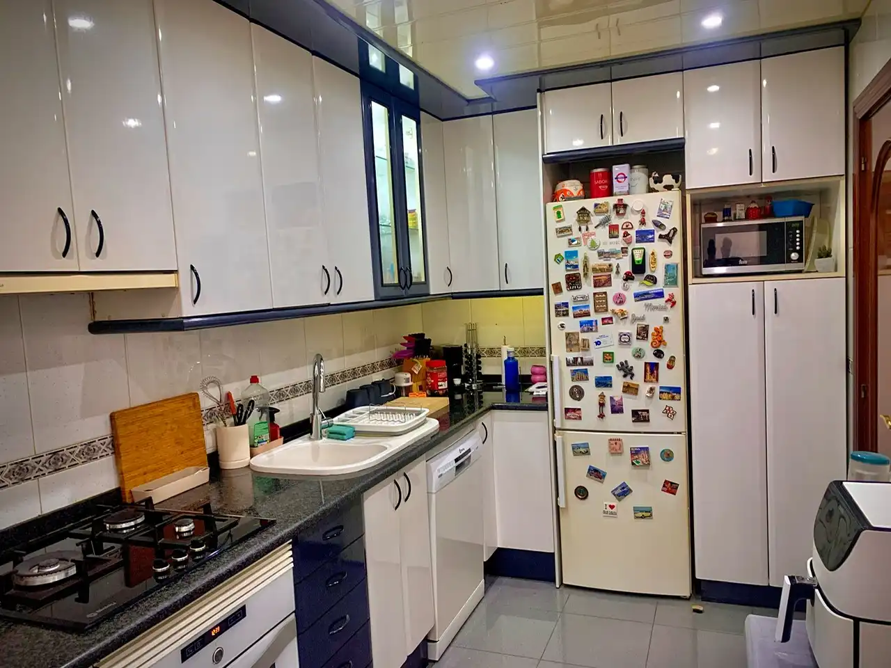 Küche von Wohnung zum Verkauf in Barcelona mit Klimaanlage, Heizung und Parkett