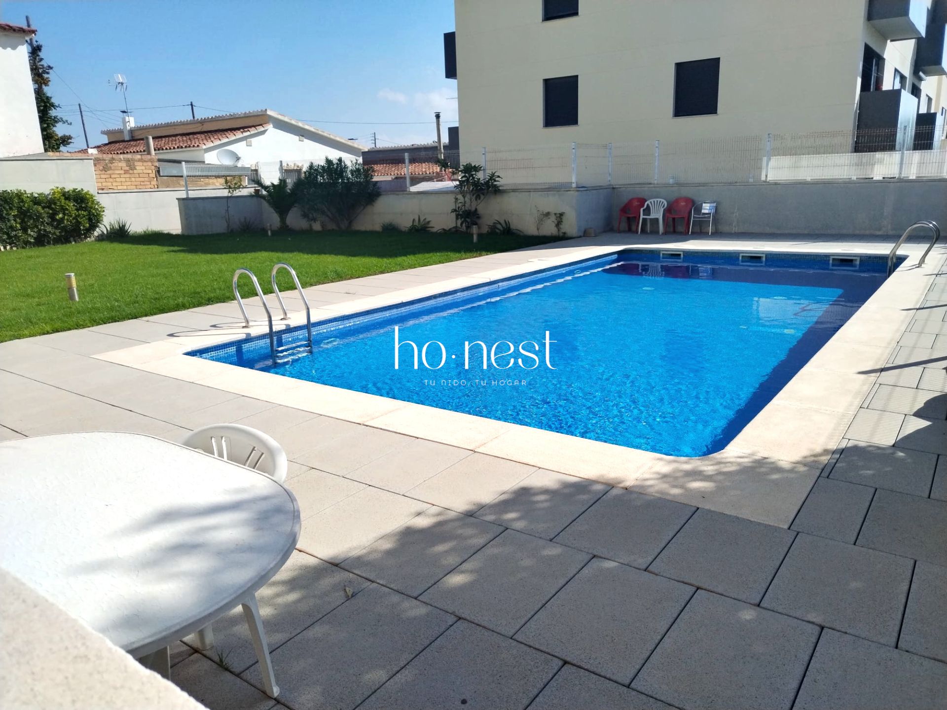 Piscina de Pis en venda en Alcanar amb Aire condicionat, Terrassa i Balcó