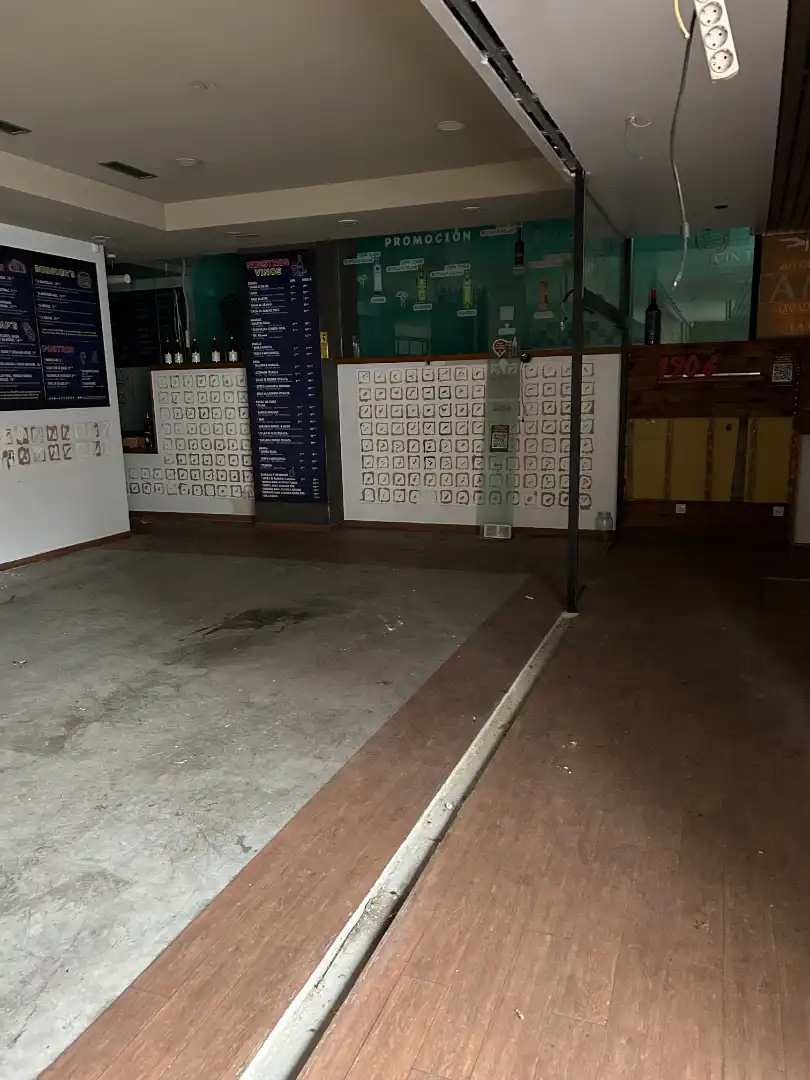 Local comercial en alquiler en Rúa Pintor Lugrís, imagen 6