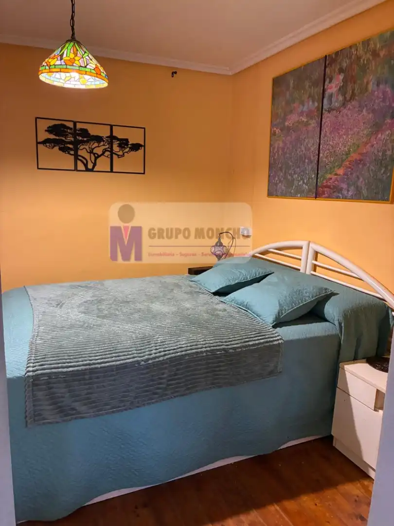Habitación de Casa adosada en venta en Allariz con Calefacción, Jardín privado y Amueblado