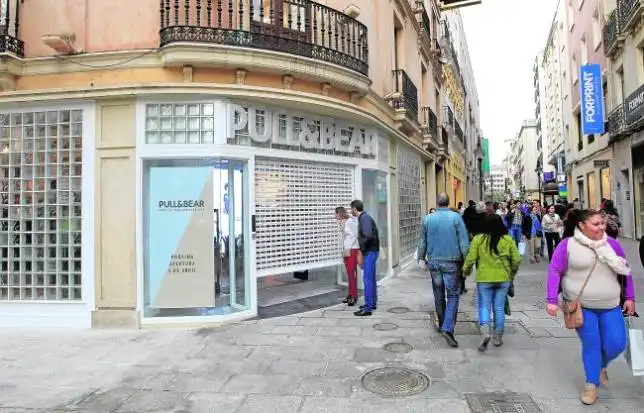 Außenansicht von Garage zum Verkauf in Córdoba