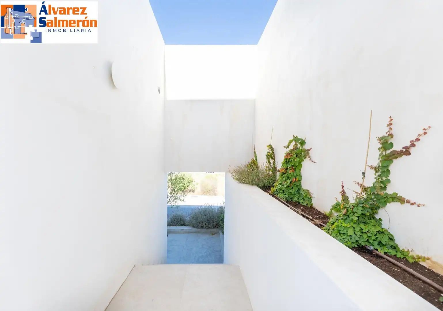 Houses for sale in Albolote  with Air Conditioner, Heating and Private garden