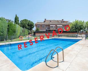 Swimming pool of Duplex for sale in Villaviciosa de Odón  with Terrace