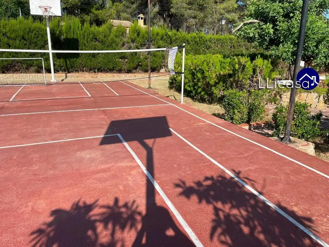 Aparcament de Casa o xalet de lloguer en Olocau amb Calefacció, Jardí privat i Terrassa