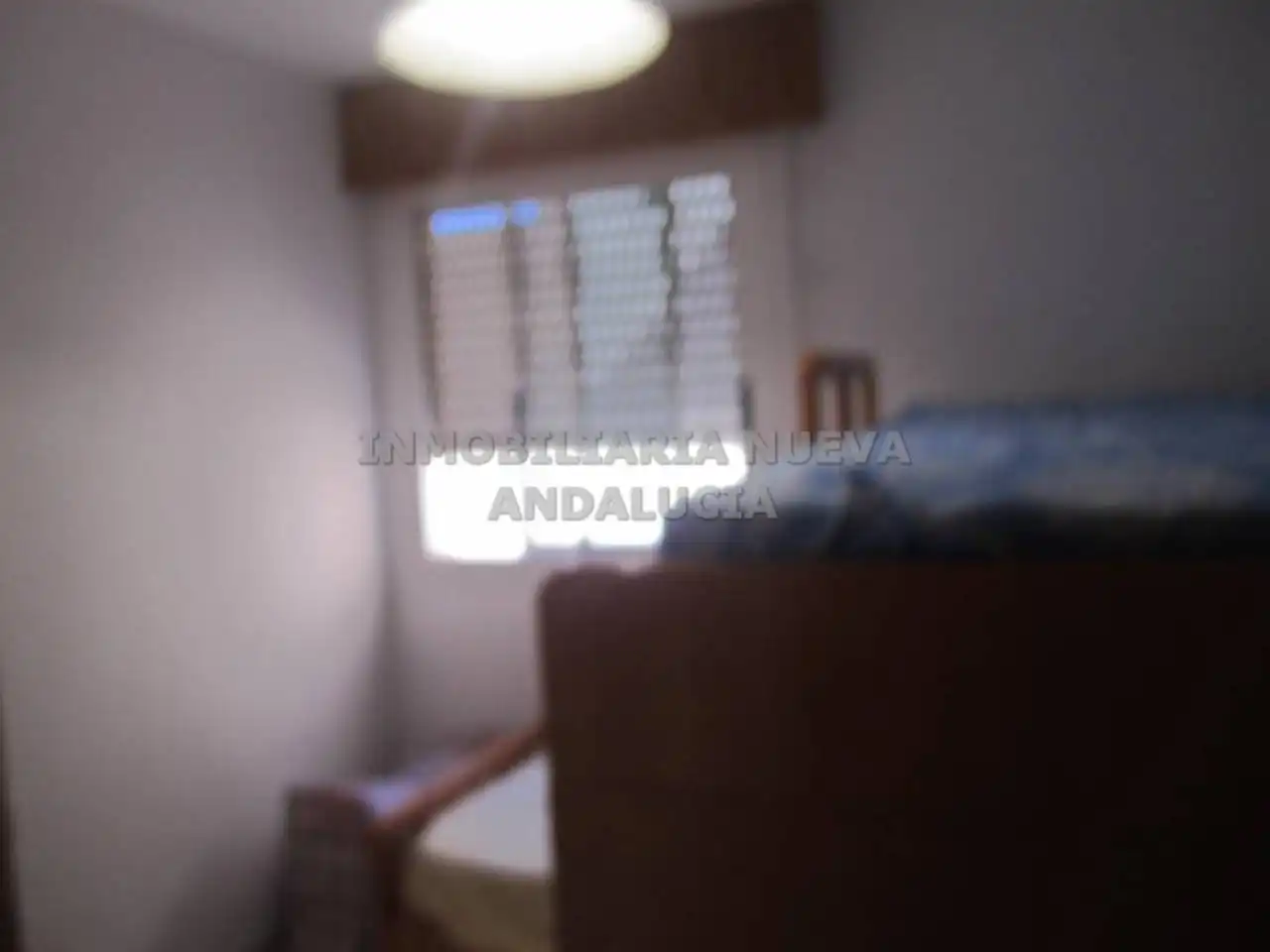 Dormitori de Pis de lloguer en Almería amb Aire condicionat i Moblat