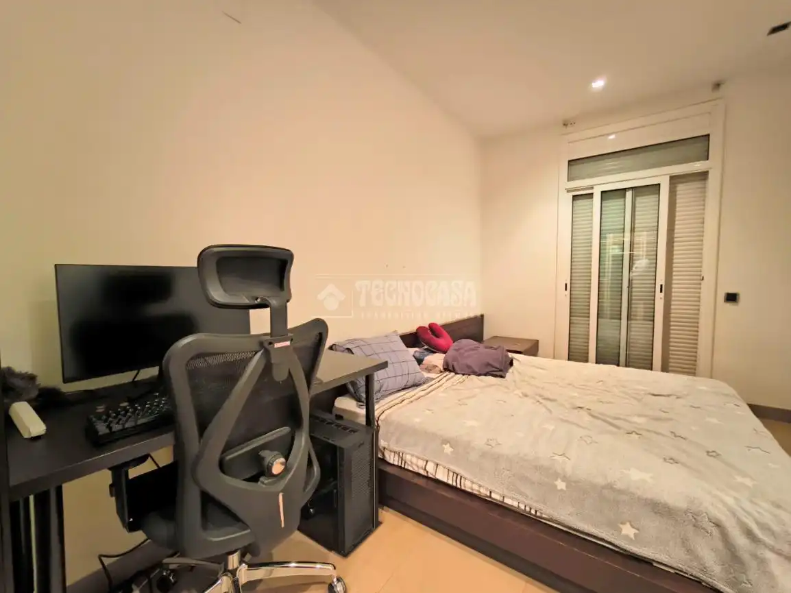 Habitación de Piso en venta en Barcelona con Balcón