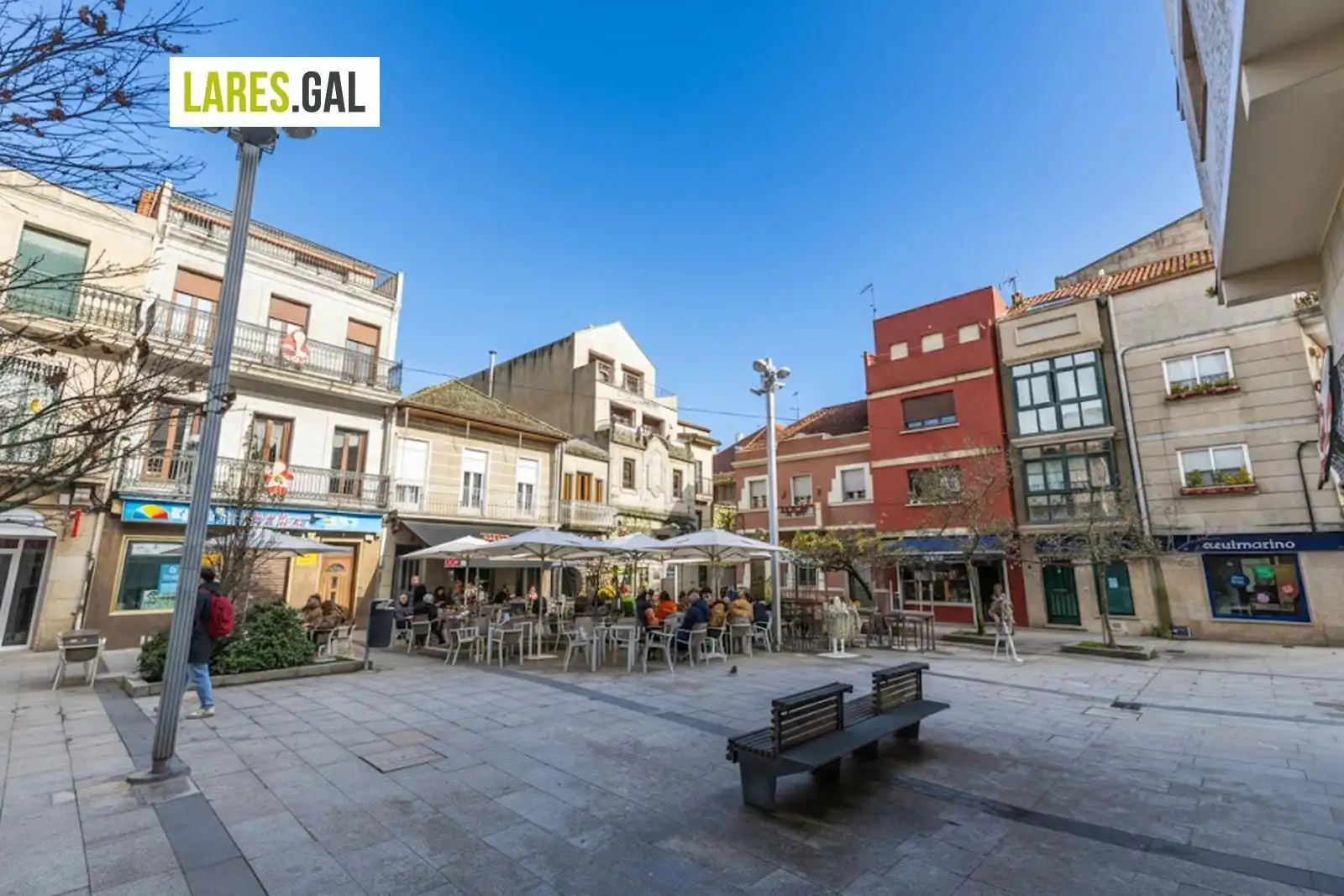 Vista exterior de Casa o xalet en venda en Cangas  amb Terrassa