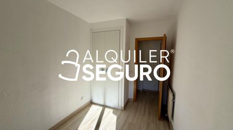Photo 4 of Flat to rent in Unanimidad, Los Rosales, Madrid
