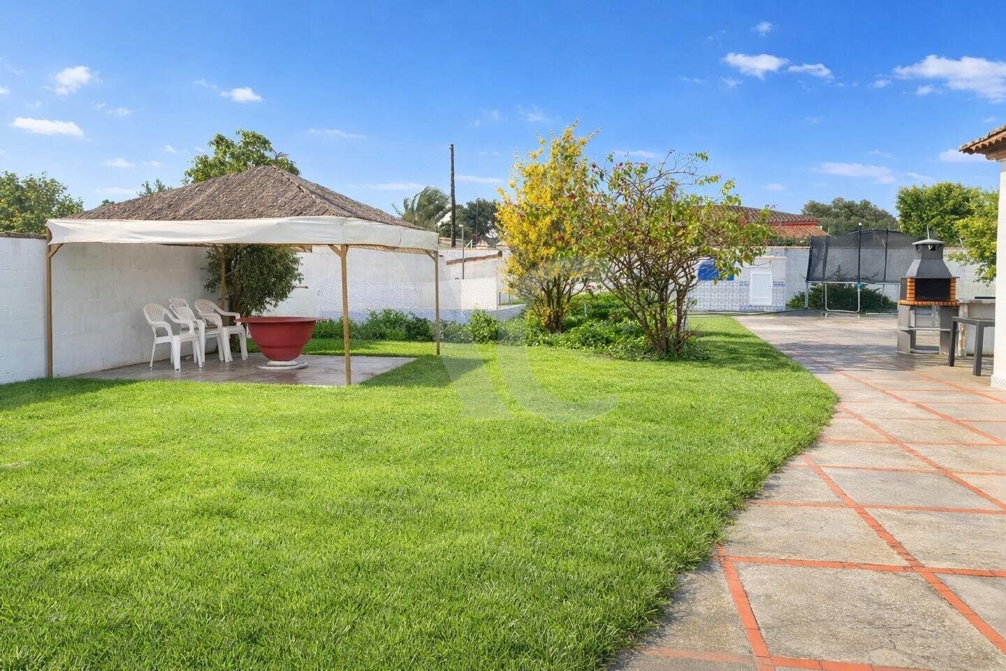 Jardí de Casa o xalet en venda en Chiclana de la Frontera
