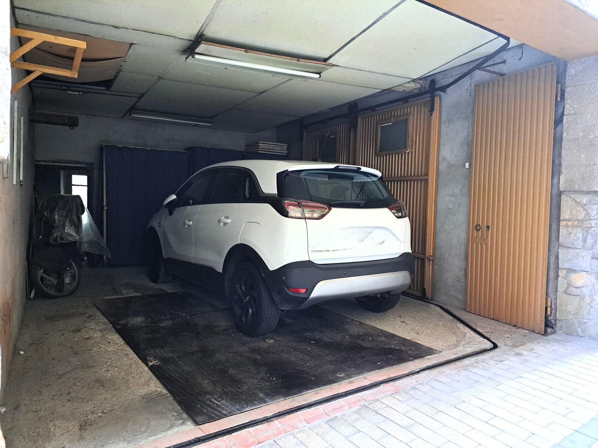 Parking of Houses for sale in Monistrol de Montserrat