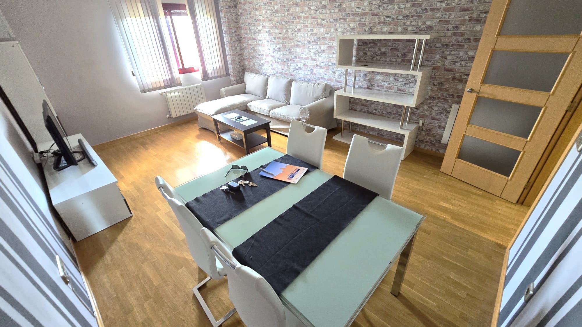 Sala d'estar de Pis de lloguer en Cáceres Capital amb Aire condicionat, Calefacció i Terrassa